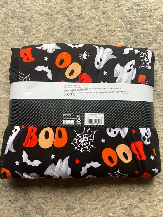 Men’s Halloween Pajama Set XL Ghost Boo Print 2 Piece Sleepwear NWT - Picture 2 of 2